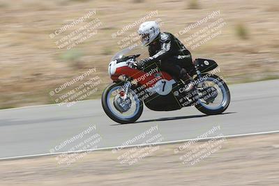 media/Apr-20-2025-AHRMA (Sun) [[393a79c373]]/Race/Group 4/Turn 4b/